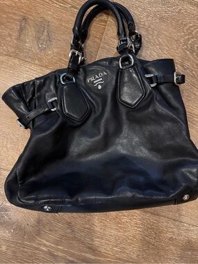 Authentic Prada Vitello Daino Black Leather Satchel Tote Bag Double Handle Italy